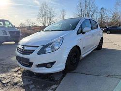 Weiß Gebraucht 2009 Opel Corsa Innovation Limousine | 1.799 € (Guter Preis)