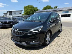 Schwarz Gebraucht 2016 Opel Zafira Business Innovation Van / Kleinbus | 9.900 € (Fairer Preis)