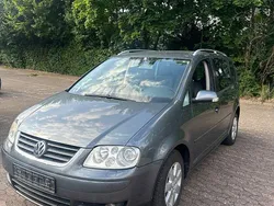 Grau Gebraucht 2004 VW Touran Highline Van / Kleinbus | 1.400 € (Superpreis)
