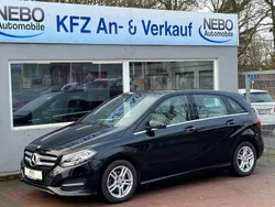 Schwarz Gebraucht 2016 Mercedes B180 Van / Kleinbus | 13.000 € (Fairer Preis)