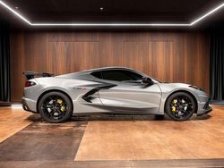 Grau Gebraucht 2022 Corvette C8 | 158.900 €