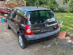 Schwarz Gebraucht 2004 Renault Clio II Limousine | 800 € (Guter Preis)