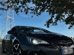 Schwarz Gebraucht 2017 Opel Astra GTC OPC Limousine | 18.000 €