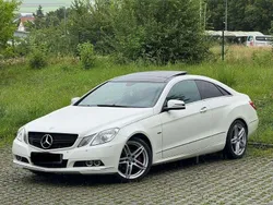Weiß Gebraucht 2010 Mercedes E200 Avantgarde Coupé | 9.999 € (Fairer Preis)