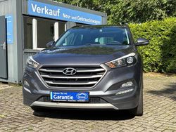 Grau Gebraucht 2018 Hyundai Tucson Passion Plus SUV | 15.900 € (Fairer Preis)