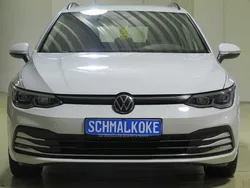 Pure white Gebraucht 2021 VW Golf VIII Style Kombi | 21.950 € (Guter Preis)
