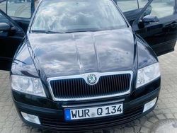 Schwarz Gebraucht 2008 Skoda Octavia Limousine | 3.350 € (Superpreis)