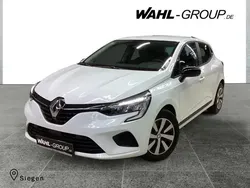 Weiß Gebraucht 2023 Renault Clio V Equilibre Limousine | 12.890 € (Guter Preis)