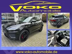 Santorini black (metallic) Gebraucht 2018 Jaguar E-Pace R-Dynamic SUV | 26.580 €