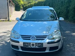 Grau Gebraucht 2004 VW Golf IV Comfortline Limousine | 2.090 € (Guter Preis)