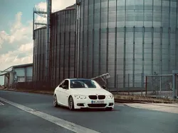 Weiß Gebraucht 2011 BMW 335 M Performance Coupé | 30.000 €