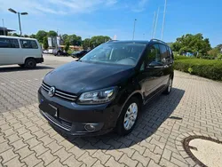 Schwarz Gebraucht 2012 VW Touran Highline Van / Kleinbus | 6.999 € (Fairer Preis)