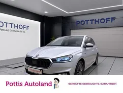 Silber Gebraucht 2024 Skoda Fabia Selection Limousine | 21.922 € (Fairer Preis)