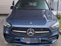 Blau Gebraucht 2020 Mercedes B180 AMG line Van / Kleinbus | 24.750 € (Fairer Preis)