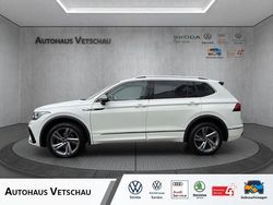 Weiß Gebraucht 2022 VW Tiguan Allspace R-line SUV | 37.990 € (Teuer)
