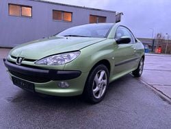 Grün Gebraucht 2001 Peugeot 206 CC Platinum Cabrio | 2.400 € (Fairer Preis)