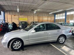 Silber Gebraucht 2003 Mercedes C220 Elegance Limousine | 4.250 € (Teuer)