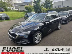 Schwarzmagic perleffekt Gebraucht 2022 Skoda Octavia Style Kombi | 21.999 € (Guter Preis)