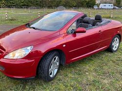 Rot Gebraucht 2005 Peugeot 307 CC Cabrio | 1.700 € (Fairer Preis)