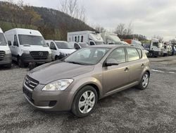 Beige Gebraucht 2009 Kia Ceed Limousine | 1.500 € (Superpreis)
