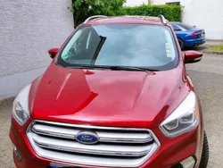 Rot Gebraucht 2016 Ford Kuga SUV | 9.500 € (Guter Preis)
