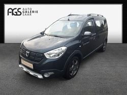 Grau Gebraucht 2021 Dacia Dokker Stepway Van / Kleinbus | 14.990 € (Guter Preis)