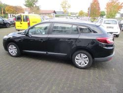 Schwarz Gebraucht 2012 Renault Mégane GrandTour Kombi | 2.990 € (Superpreis)