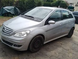 Grau Gebraucht 2006 Mercedes B170 Van / Kleinbus | 4.300 € (Fairer Preis)