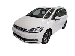 Weiß Gebraucht 2023 VW Touran Highline Van / Kleinbus | 34.907 € (Fairer Preis)