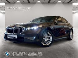 Grau Gebraucht 2024 BMW 530e Limousine | 57.580 €