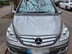 Silber Gebraucht 2006 Mercedes 200 Kleinwagen | 1.700 € (Guter Preis)
