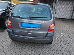 Grau Gebraucht 2003 Renault Scénic Van / Kleinbus | 1.299 € (Fairer Preis)