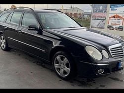 Schwarz Gebraucht 2007 Mercedes E220 Kombi | 2.490 € (Guter Preis)