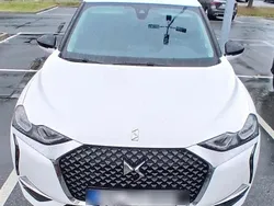 Weiß Gebraucht 2020 Citroën DS3 Limousine | 16.500 €