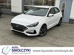 Weiss Neu 2024 Hyundai i30 Trend Limousine | 26.990 € (Fairer Preis)