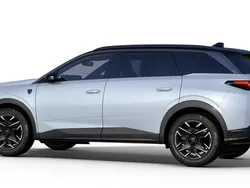 Okenit weiß metallic Neu 2024 Peugeot 5008 GT Van / Kleinbus | 39.477 € (Teuer)
