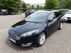 Iridiumschwarz metallic Gebraucht 2016 Ford Focus Titanium Kombi | 8.990 € (Guter Preis)