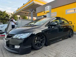 Schwarz Gebraucht 2025 Honda Civic Hybrid Limousine | 12.345 €