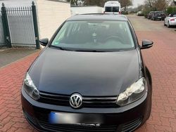 Schwarz Gebraucht 2010 VW Golf VI Team Kleinwagen | 4.700 € (Fairer Preis)