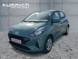 Mangrove green (grün) Neu 2025 Hyundai i10 Select Kleinwagen | 16.649 € (Fairer Preis)