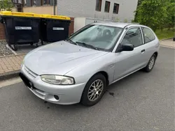 Silber Gebraucht 2002 Mitsubishi Colt Kleinwagen | 350 € (Guter Preis)