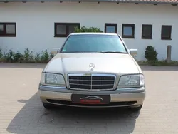 Silber Gebraucht 1996 Mercedes C180 Elegance Limousine | 4.980 € (Teuer)