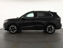 Schwarz Gebraucht 2024 VW Tiguan R-line SUV | 48.890 € (Etwas zu teuer)