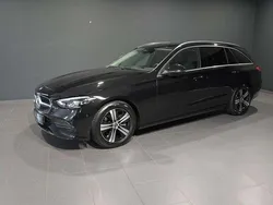 Metalliclack obsidianschwarz Gebraucht 2024 Mercedes C220 Kombi | 38.950 € (Fairer Preis)