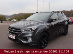 Grau Gebraucht 2017 Ford Kuga ST-Line SUV | 15.490 € (Fairer Preis)