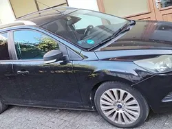 Schwarz Gebraucht 2009 Ford Focus Titanium Kombi | 1.999 € (Guter Preis)