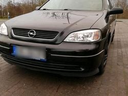Schwarz Gebraucht 2004 Opel Astra Kombi | 2.150 € (Teuer)