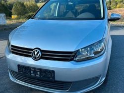 Silber Gebraucht 2011 VW Touran Comfortline Van / Kleinbus | 9.400 € (Etwas zu teuer)