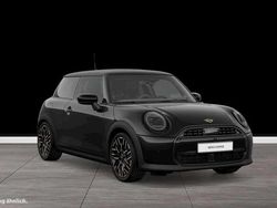 Midnight black Gebraucht 2025 Mini Cooper Favoured Kleinwagen | 27.350 € (Guter Preis)