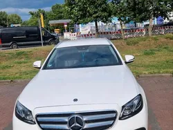 Weiß Gebraucht 2017 Mercedes E220 Avantgarde Kombi | 19.500 € (Guter Preis)